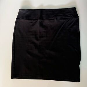 NWOT Eclipse Tattoo seriously slimming black mini skirt size small